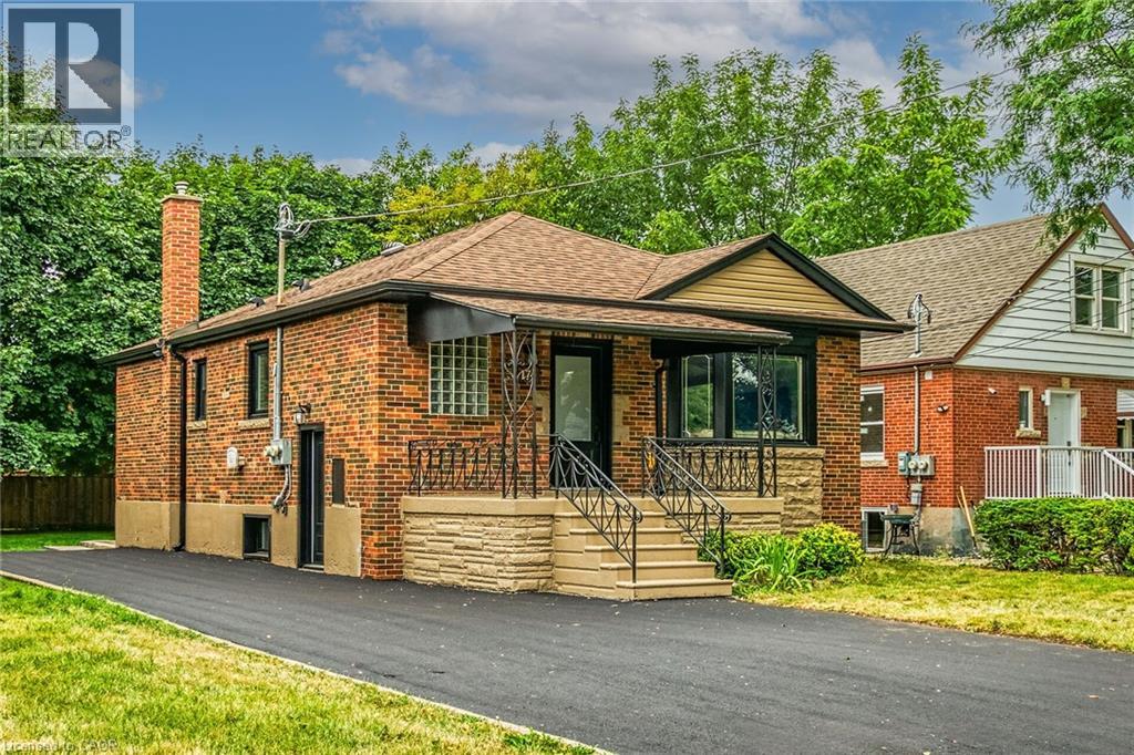 174 EAST 34TH Street, Hamilton, Ontario