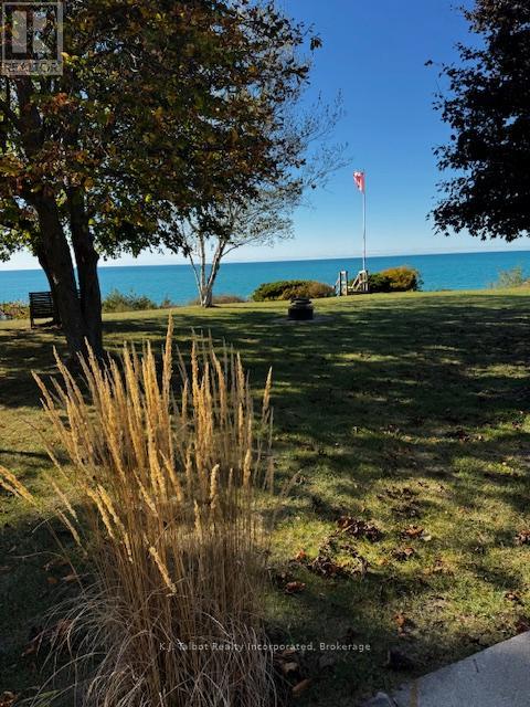 72163 Lakeshore Drive N, Bluewater, Ontario  N0M 2T0 - Photo 2 - X12475911