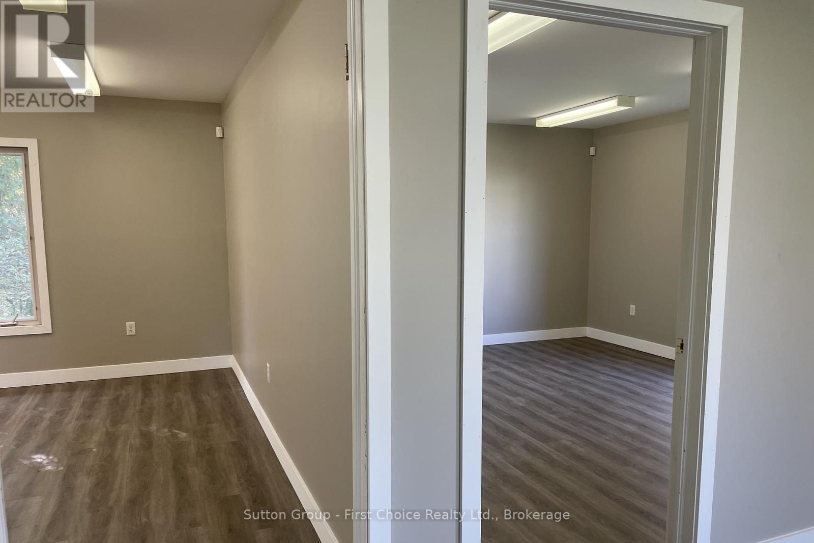 98 Dunlop Place, Stratford, Ontario  N4Z 1A1 - Photo 11 - X12475995