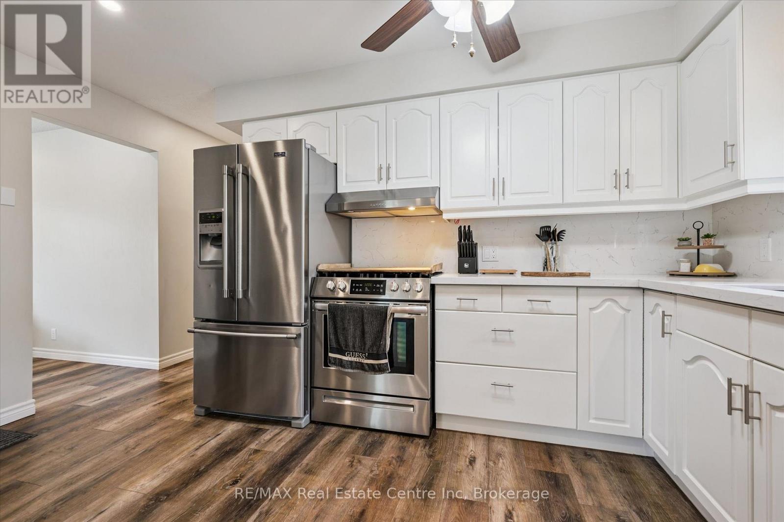 7 Eastview Drive, Wellington North, Ontario  N0G 1A0 - Photo 17 - X12476079