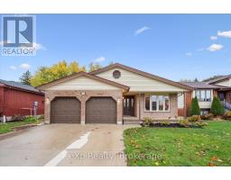 660 MAPLE AVENUE N, North Perth, Ontario