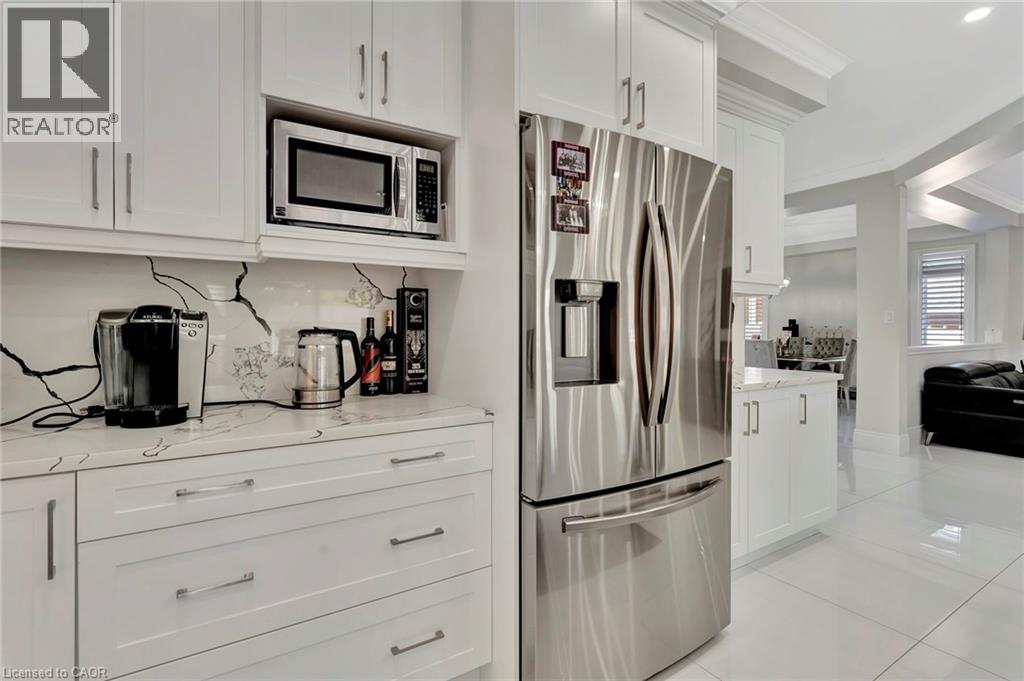 7 Bernini Court, Hamilton, Ontario  L9B 0C7 - Photo 14 - 40781380