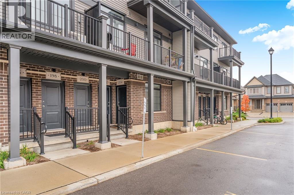 204 Wheat Lane, Kitchener, Ontario  N2R 0R4 - Photo 3 - 40780636