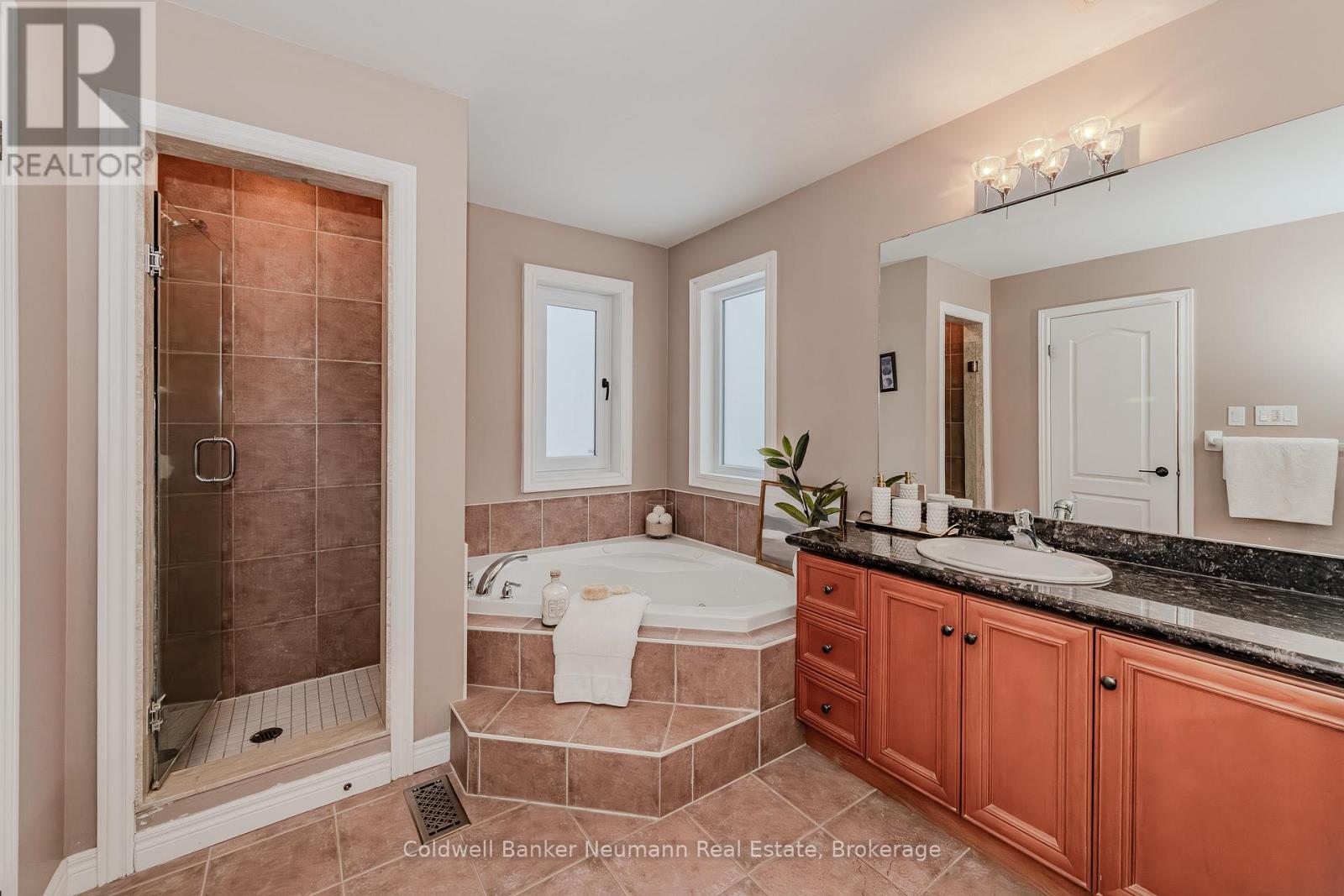 32 Forest Ridge Road, Erin, Ontario  N0B 1T0 - Photo 25 - X12476511