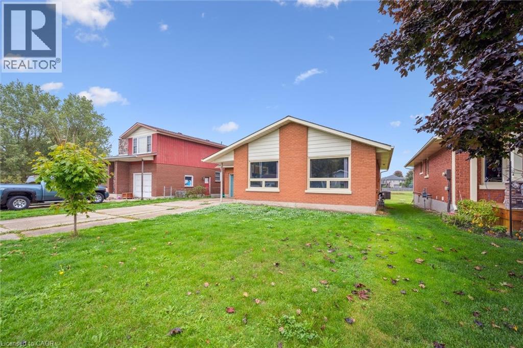 635 Raglan Street, Palmerston, Ontario  N0G 2P0 - Photo 3 - 40781427