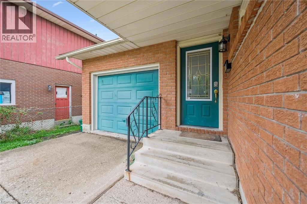 635 Raglan Street, Palmerston, Ontario  N0G 2P0 - Photo 6 - 40781427