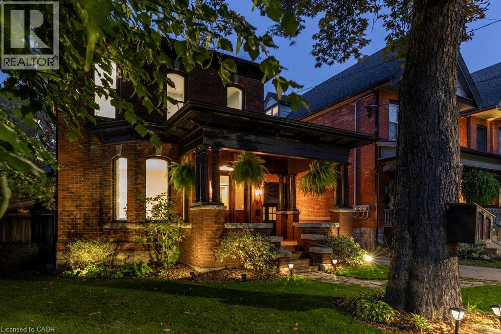 150 MARKLAND Street, Hamilton, Ontario