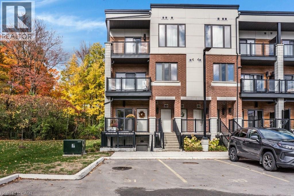 25 ISHERWOOD Avenue Unit# 32, Cambridge, Ontario