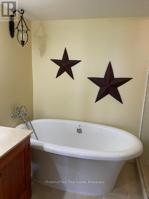 850 Suncrest Circle, Collingwood, Ontario  L9Y 5C7 - Photo 22 - S12477711