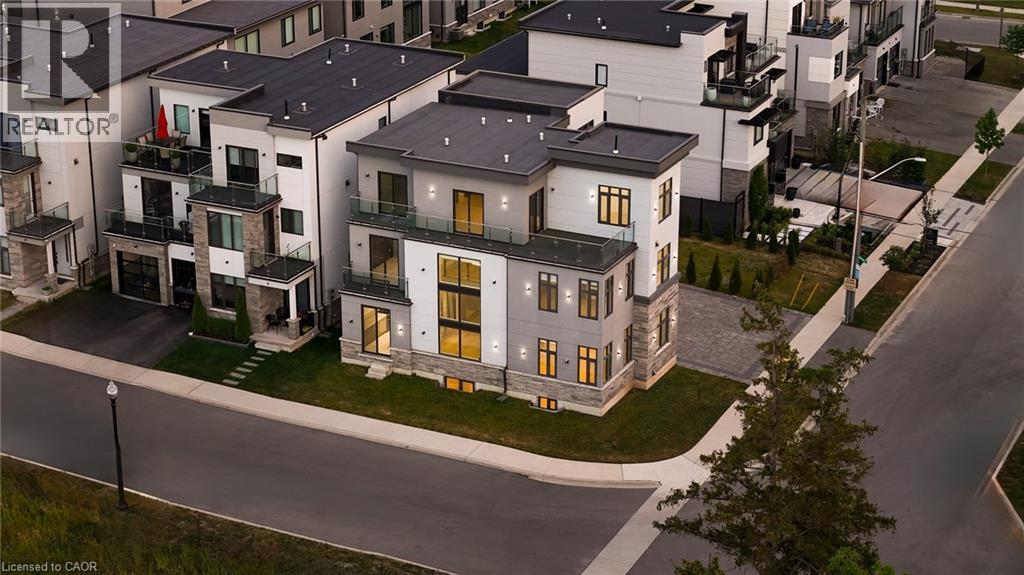 4 SUNROW Gate, Hamilton, Ontario