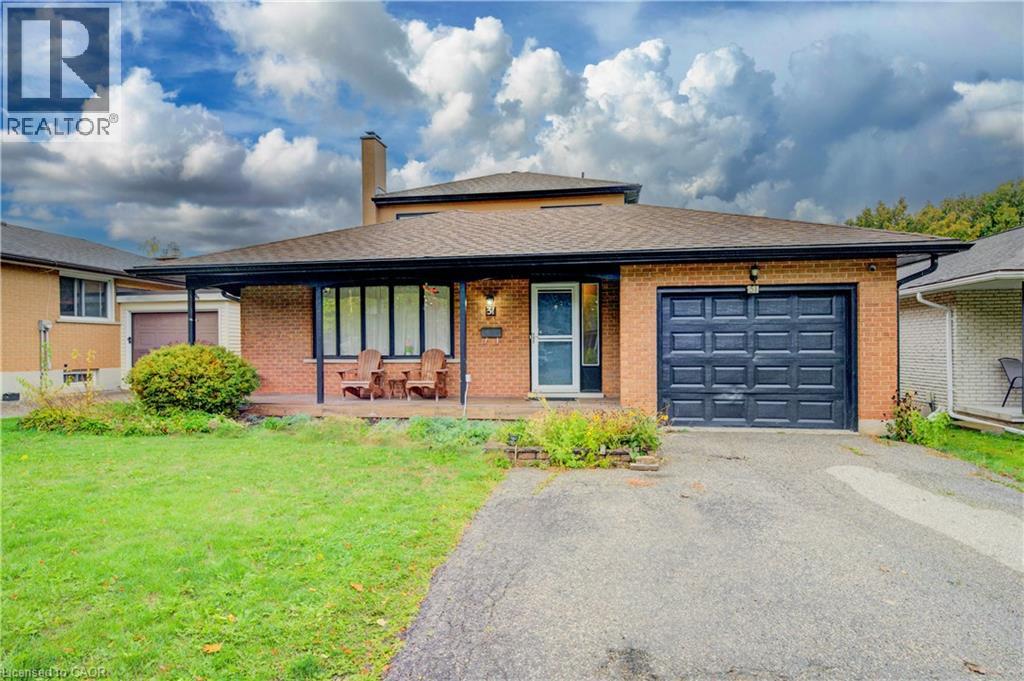 31 BONFAIR Court, Kitchener, Ontario