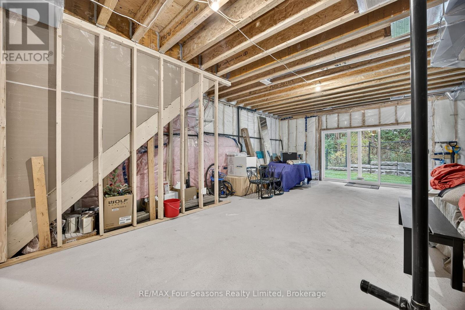 25 Waterview Lane, Blue Mountains, Ontario  N0H 2P0 - Photo 24 - X12479008
