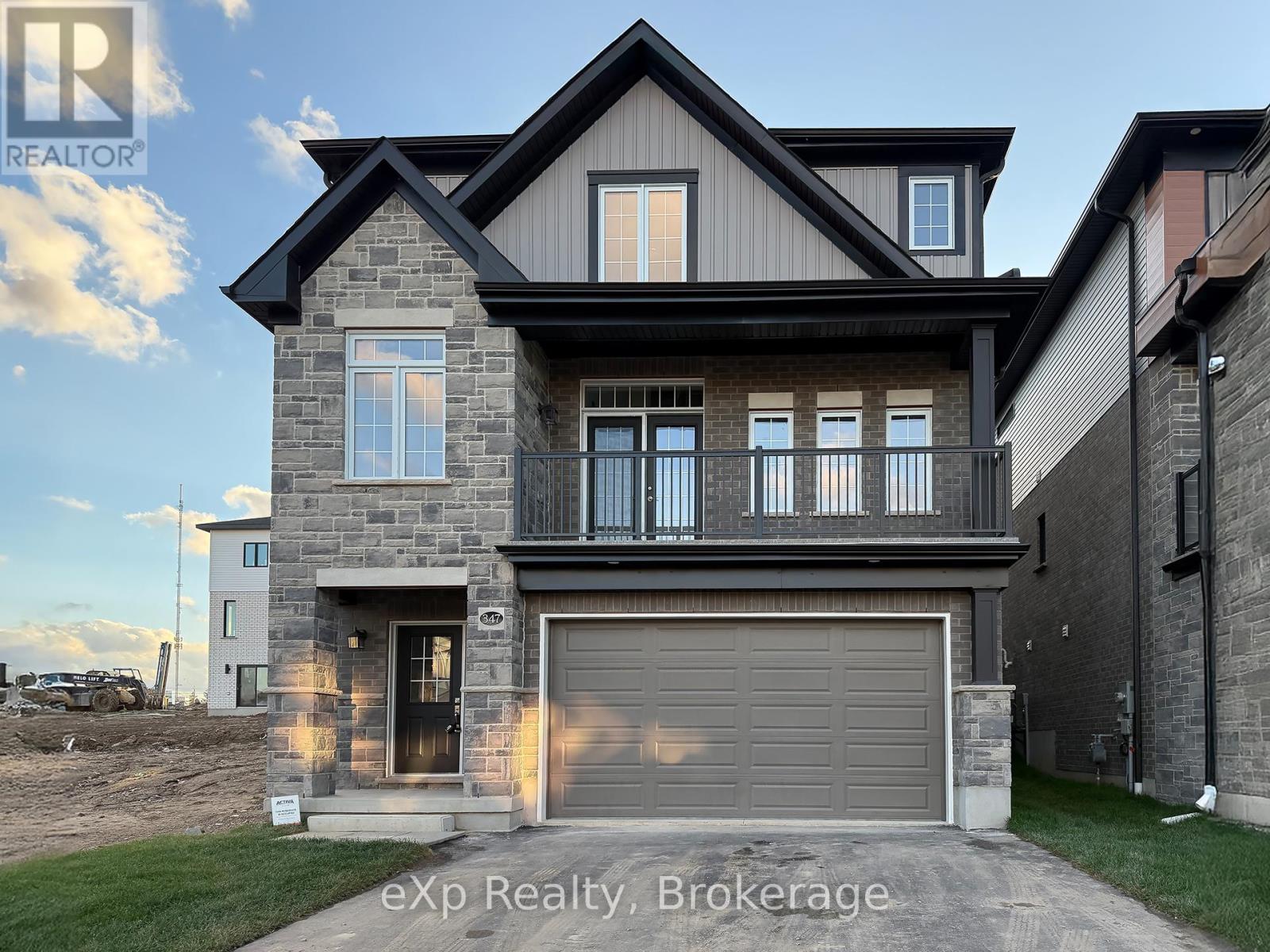 #UPPER - 347 CANADA PLUM STREET, Waterloo, Ontario