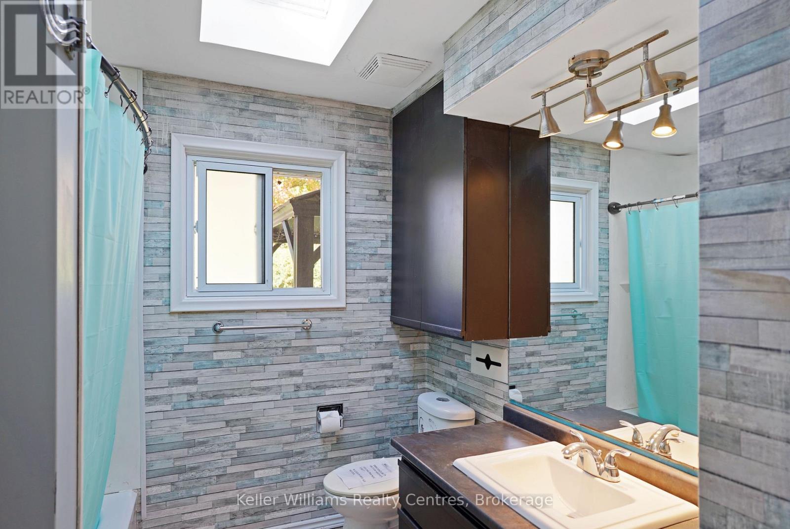 470 7th Street, Hanover, Ontario  N4N 2J4 - Photo 29 - X12479426