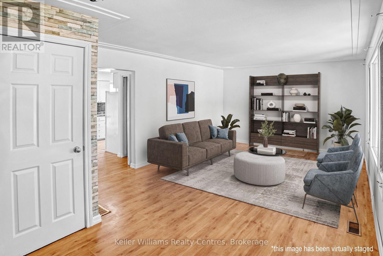 470 7th Street, Hanover, Ontario  N4N 2J4 - Photo 3 - X12479426