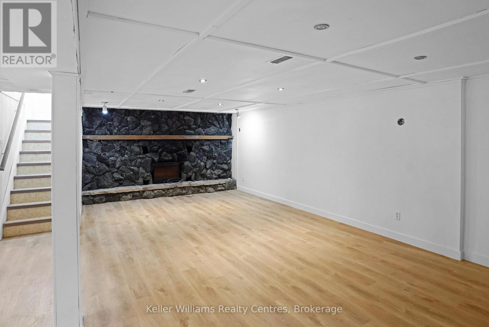 470 7th Street, Hanover, Ontario  N4N 2J4 - Photo 32 - X12479426