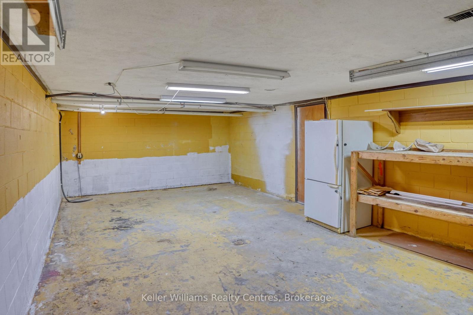 470 7th Street, Hanover, Ontario  N4N 2J4 - Photo 41 - X12479426