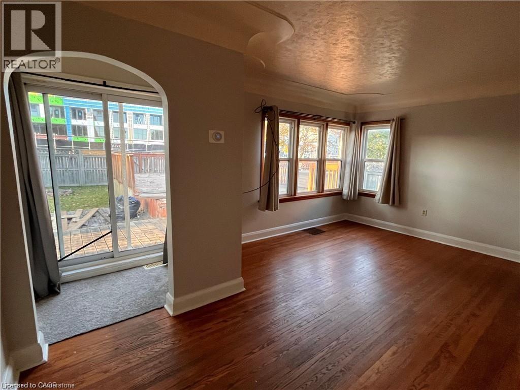 234 Newbury Drive, Kitchener, Ontario  N2N 2W9 - Photo 2 - 40781922