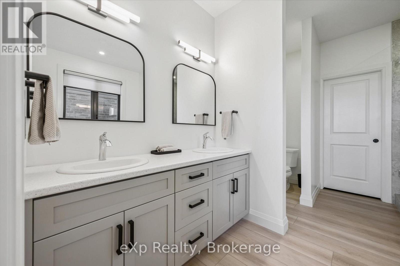 86 Rea Drive, Centre Wellington, Ontario  N1M 0H5 - Photo 25 - X12479864