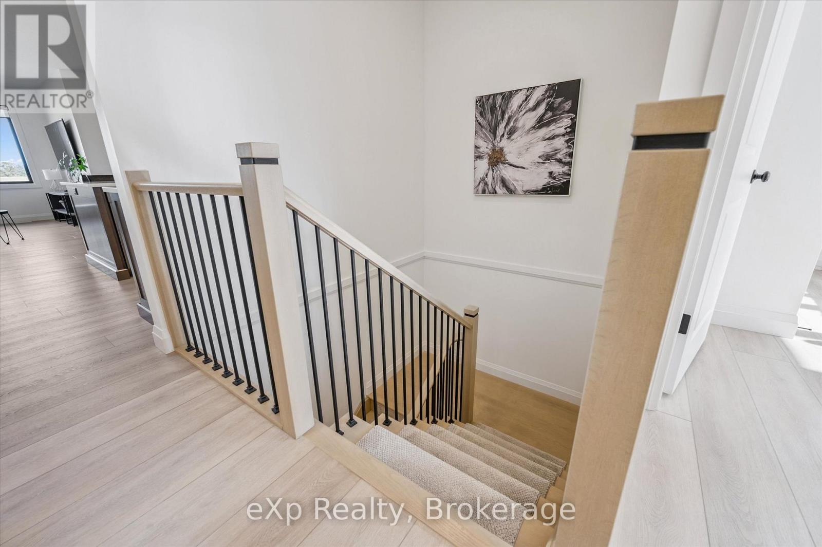 86 Rea Drive, Centre Wellington, Ontario  N1M 0H5 - Photo 32 - X12479864