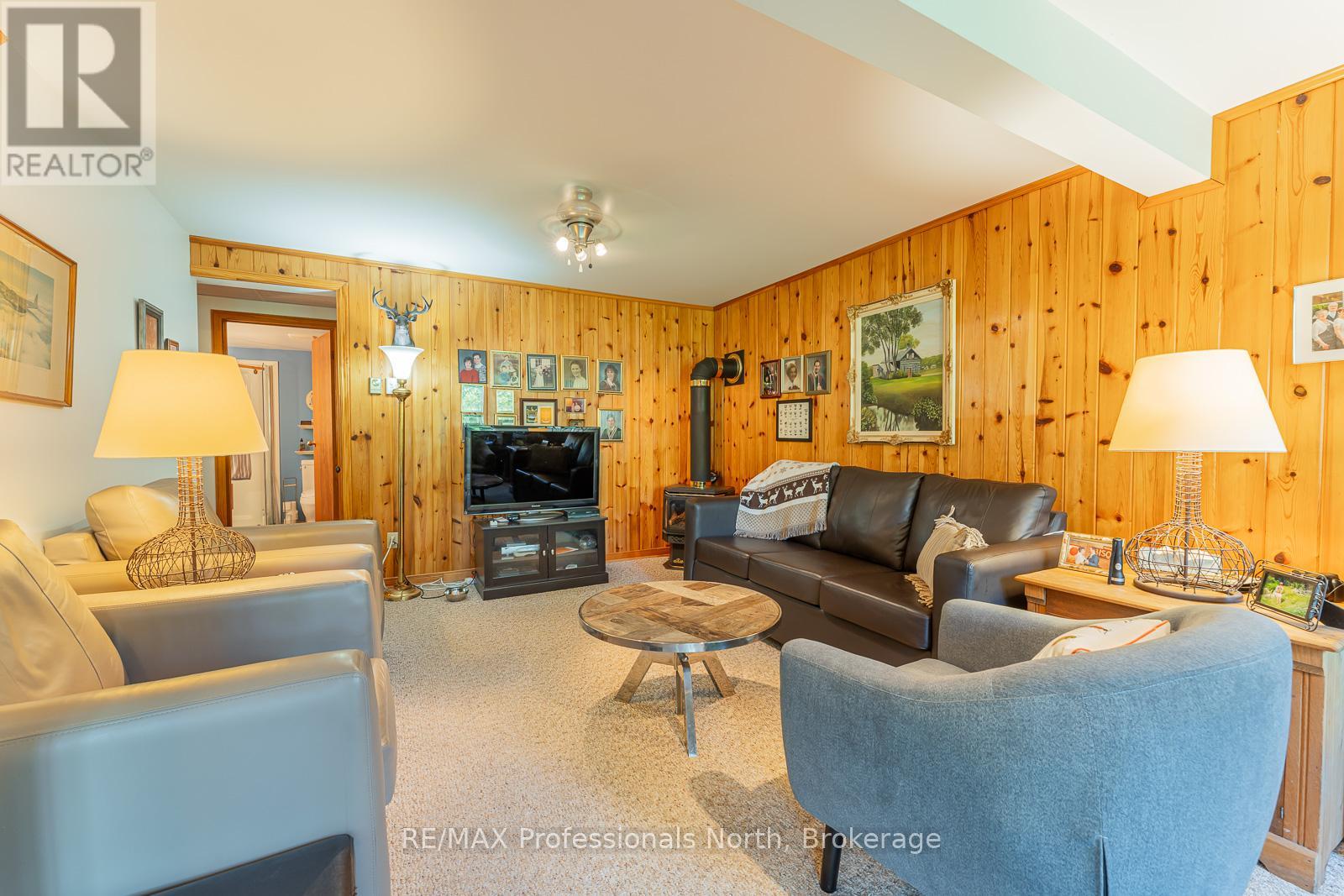 1029 Loyalist Drive, Minden Hills, Ontario  K0M 2K0 - Photo 18 - X12480500