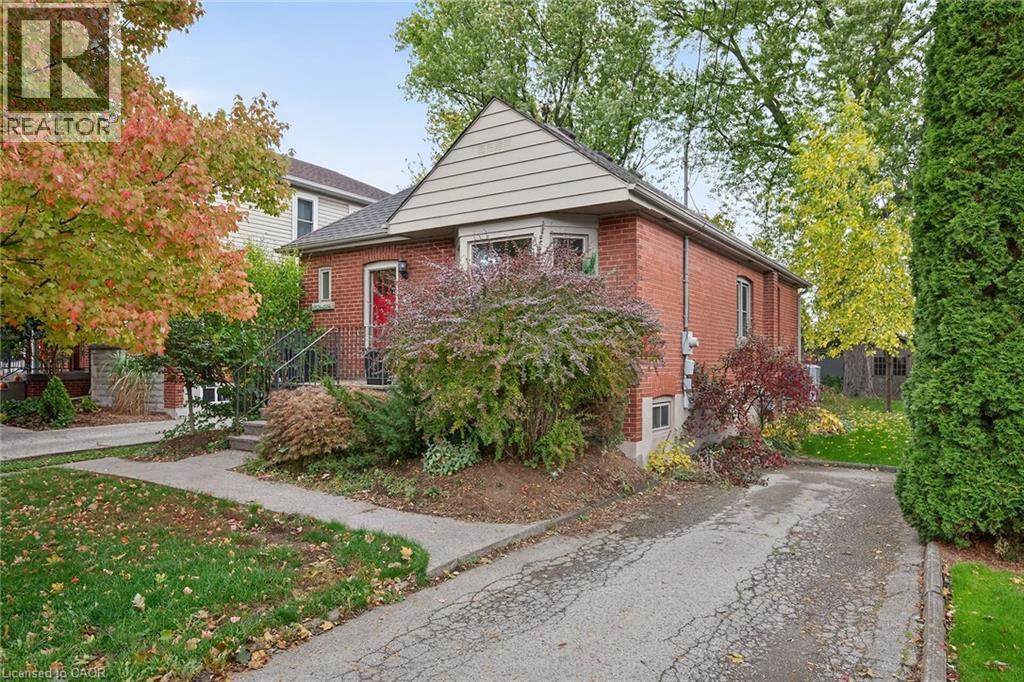 76 WYCLIFFE Avenue, Hamilton, Ontario