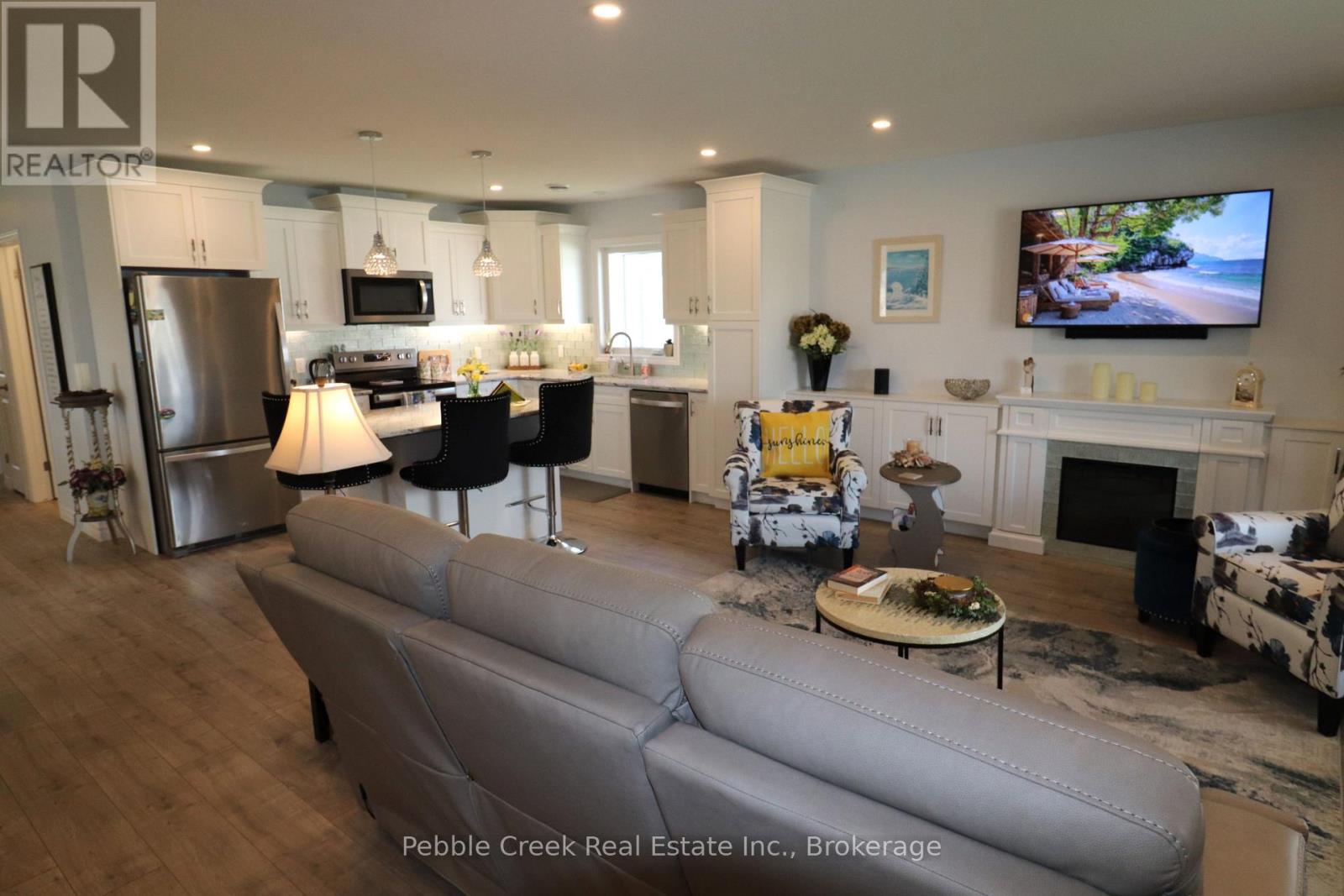 209 Lake Breeze Drive, Ashfield-Colborne-Wawanosh, Ontario  N7A 0C6 - Photo 7 - X12482007