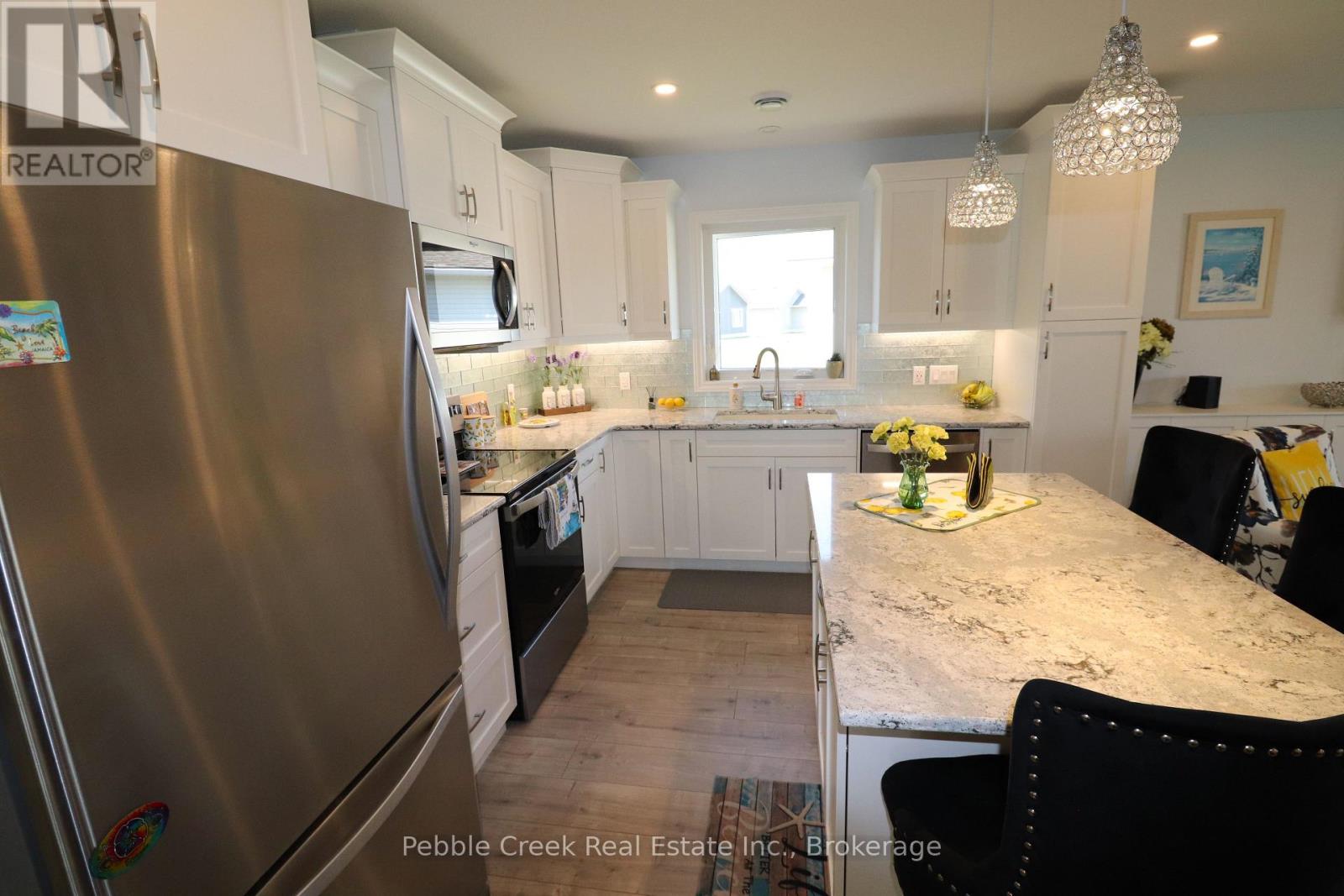 209 Lake Breeze Drive, Ashfield-Colborne-Wawanosh, Ontario  N7A 0C6 - Photo 9 - X12482007