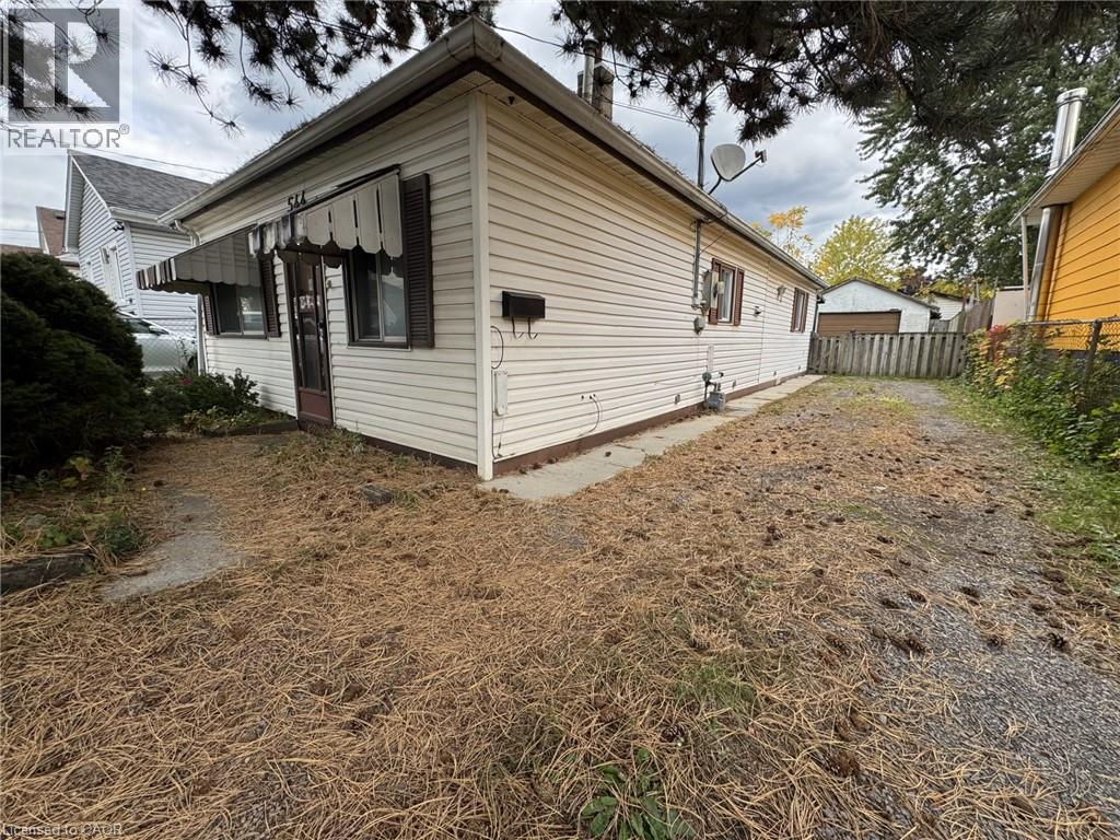 544 Quebec Street, Hamilton, Ontario  L8H 6V4 - Photo 2 - 40782217