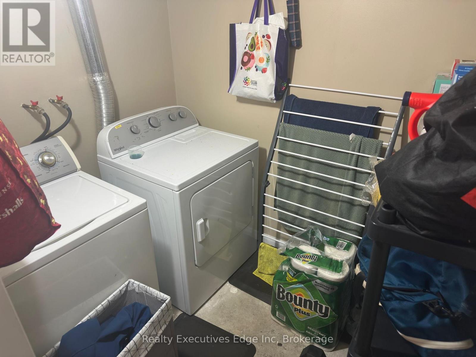 Lower - 242 Farley Drive, Guelph, Ontario  N1L 1N2 - Photo 10 - X12482741