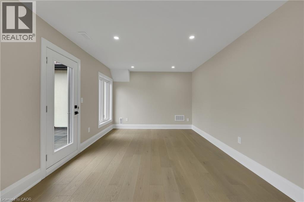 2091 Bridge Road, Oakville, Ontario  L6L 2E8 - Photo 18 - 40782258