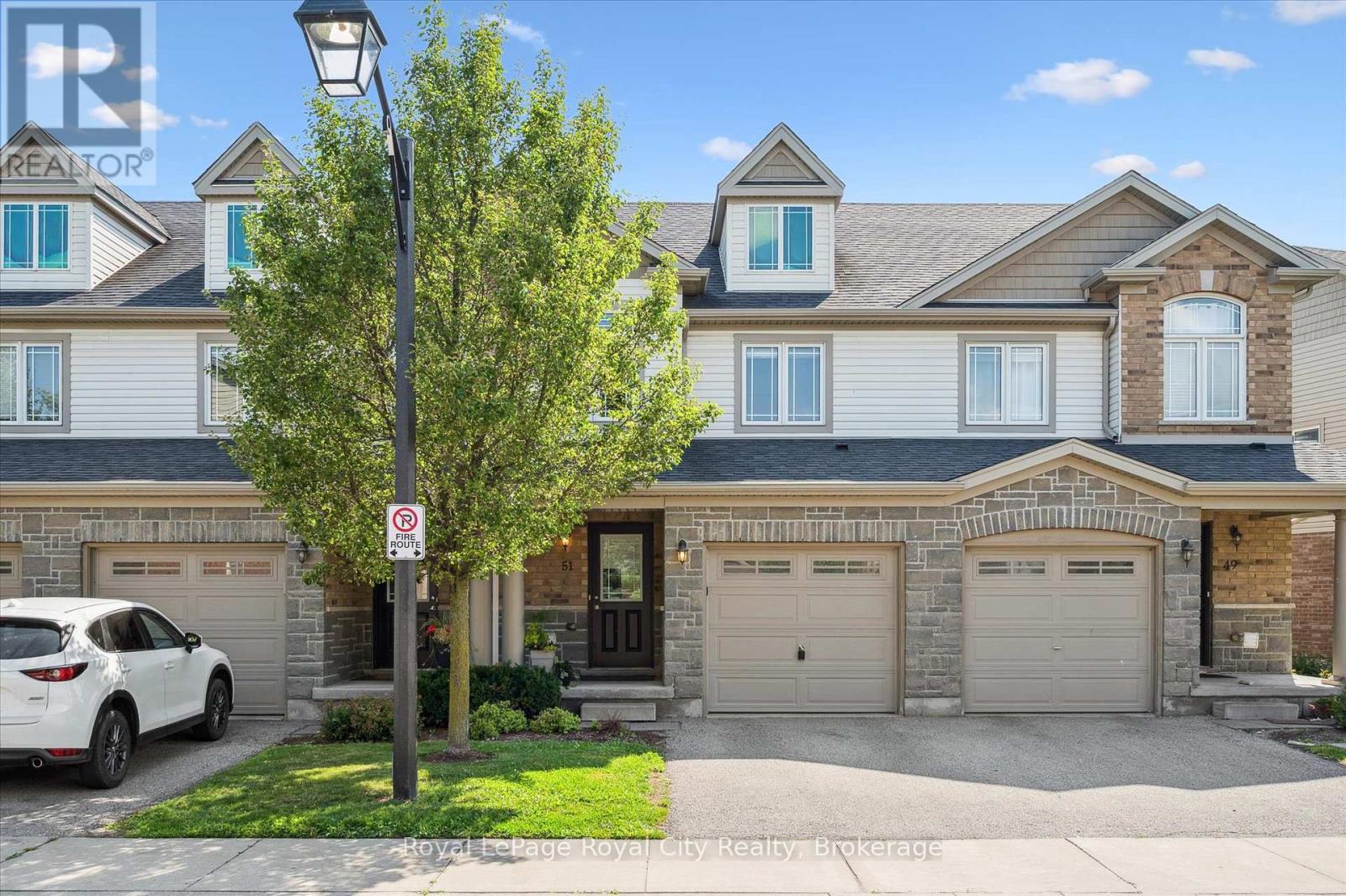 51 OLDFIELD DRIVE, Guelph, Ontario
