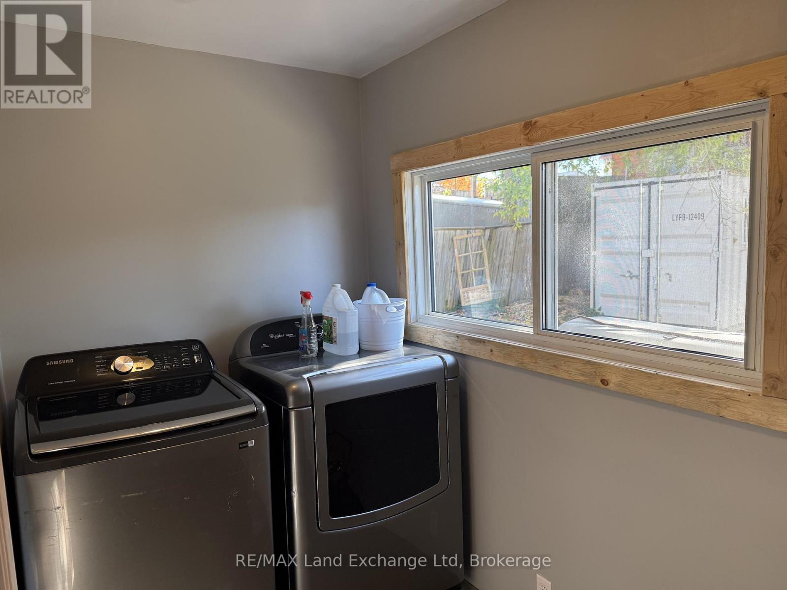 26 Patrick Street W, North Huron, Ontario  N0G 2W0 - Photo 10 - X12484414