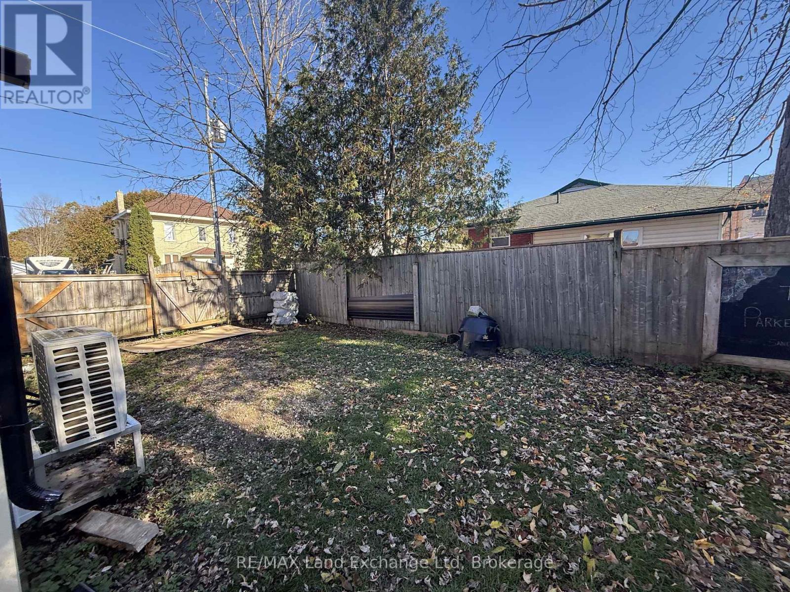 26 Patrick Street W, North Huron, Ontario  N0G 2W0 - Photo 22 - X12484414