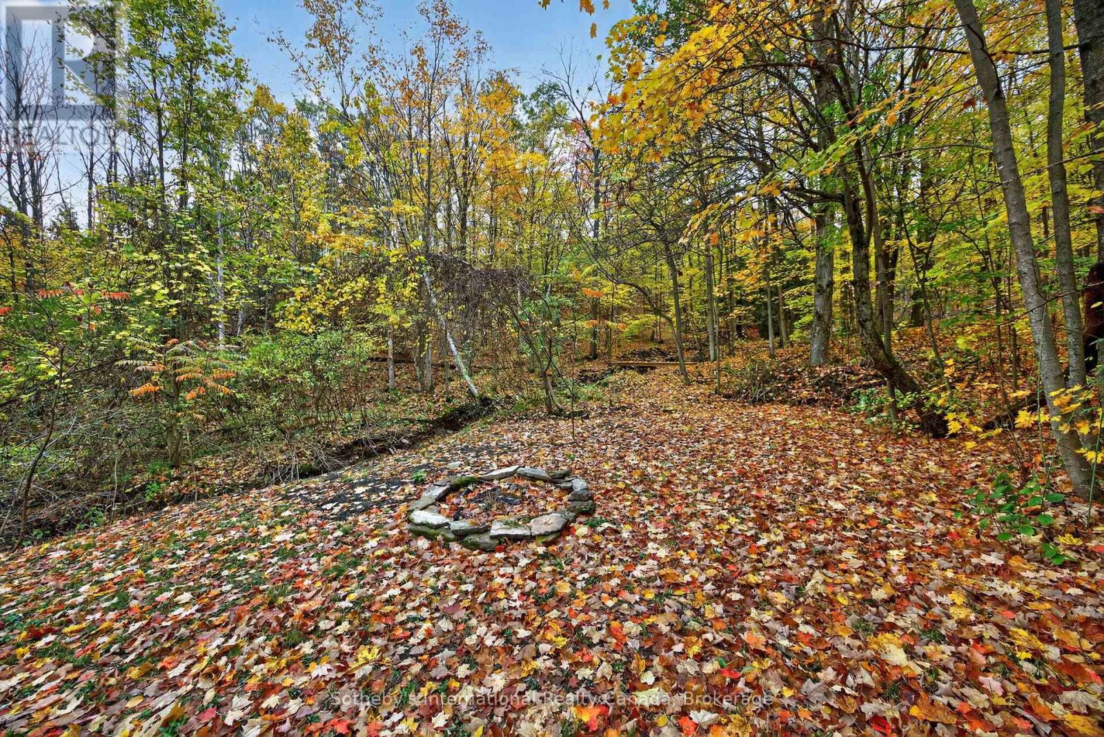 112 Arrowhead Crescent, Blue Mountains, Ontario  L9Y 0R9 - Photo 45 - X12484560