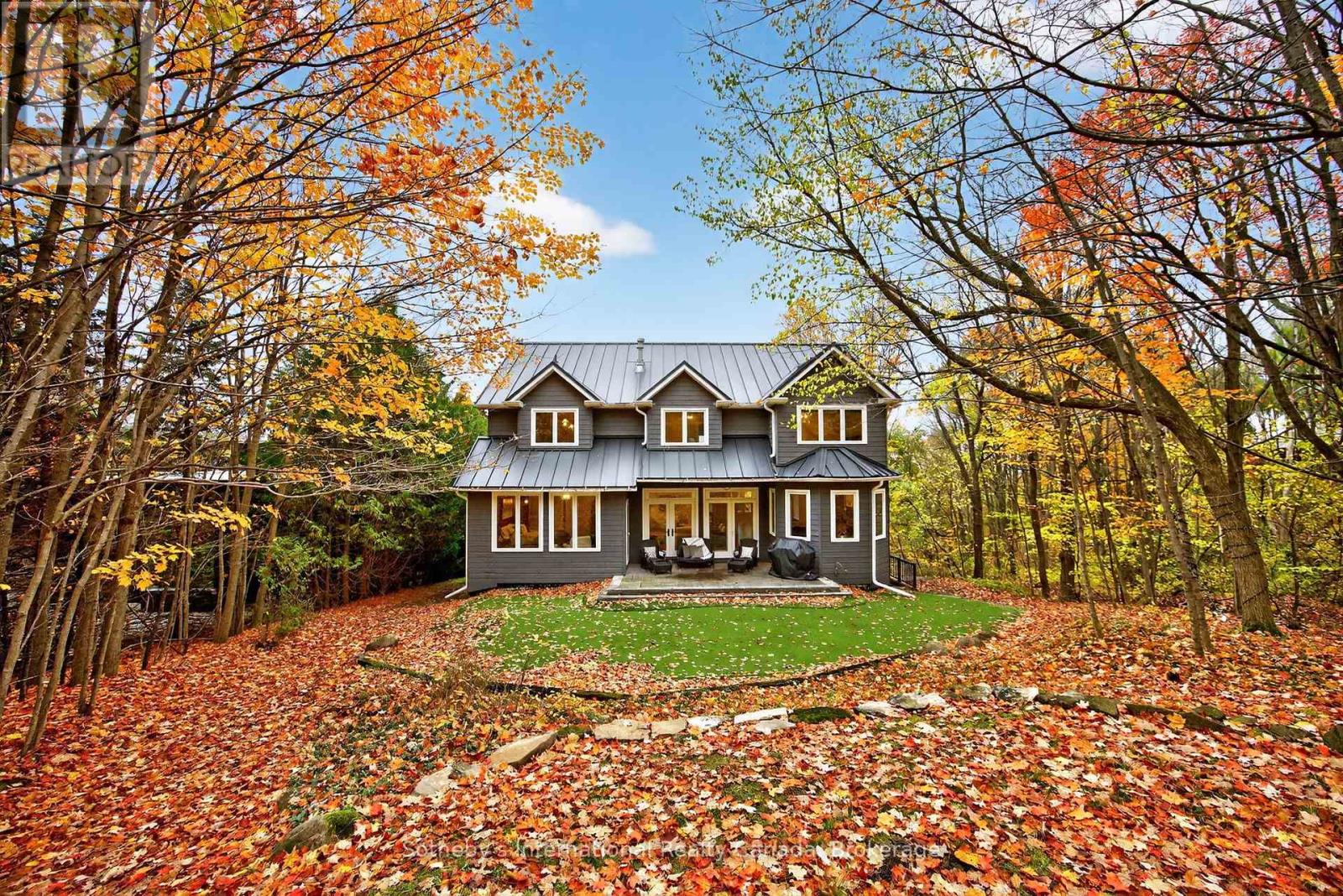 112 Arrowhead Crescent, Blue Mountains, Ontario  L9Y 0R9 - Photo 49 - X12484560