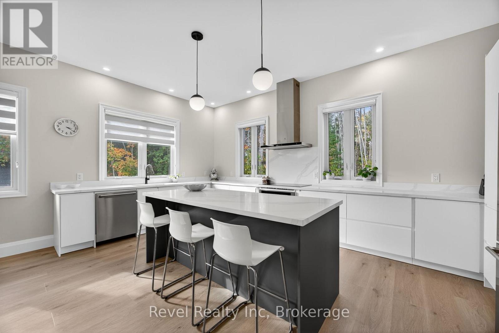 2 Seguin Crescent, Tiny, Ontario  L9M 0C9 - Photo 14 - S12484860