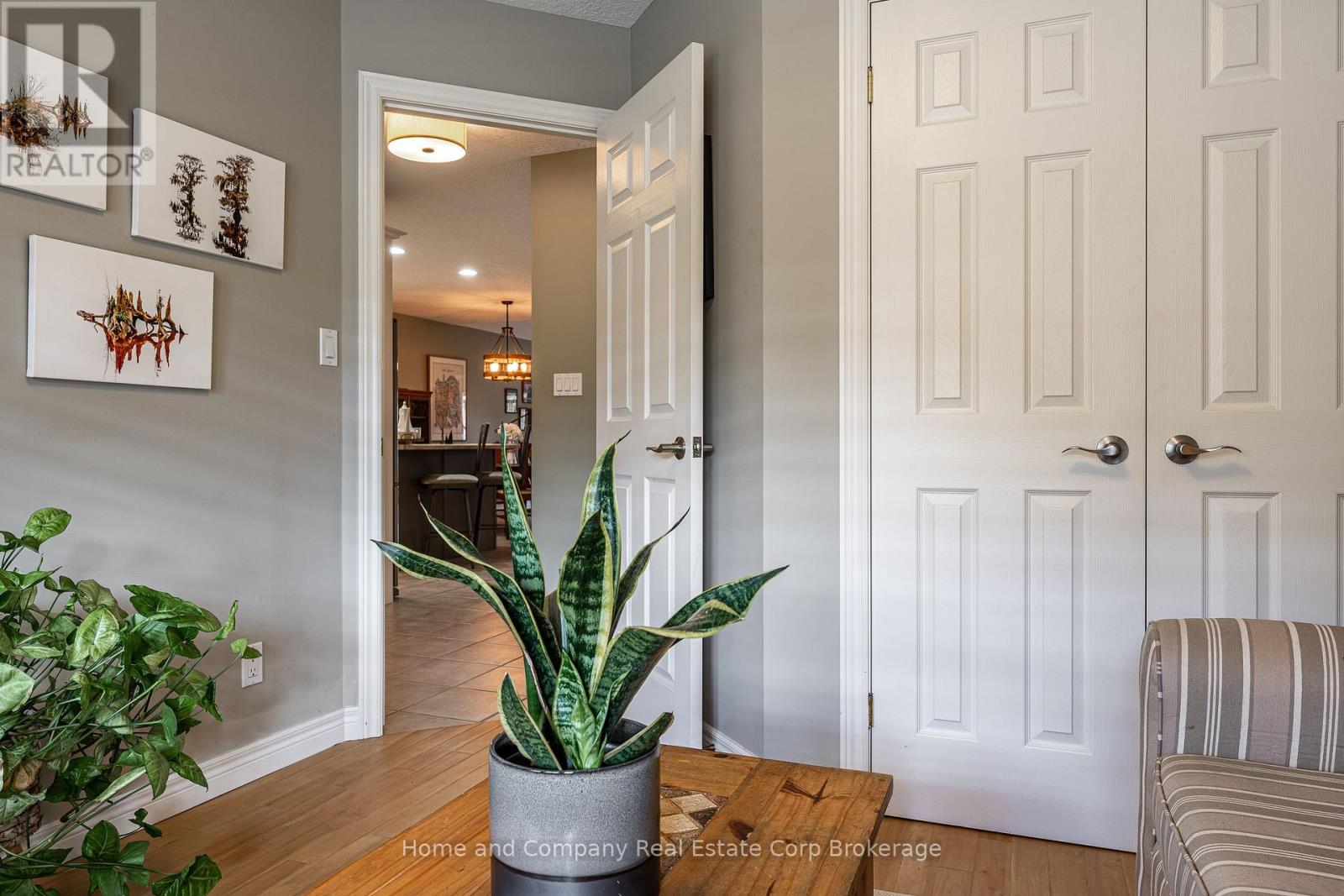 47 Gregory Crescent, Stratford, Ontario  N5A 8A5 - Photo 6 - X12488068