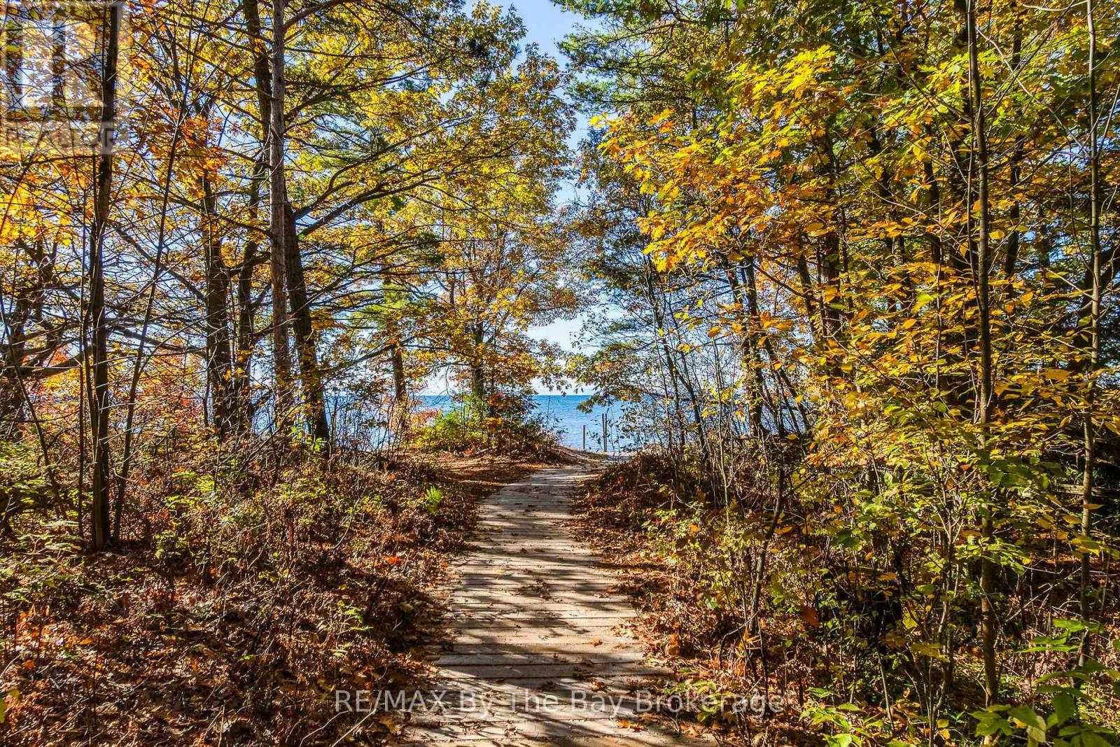 57 Tall Pines Drive, Tiny, Ontario  L9M 0H4 - Photo 15 - S12490294