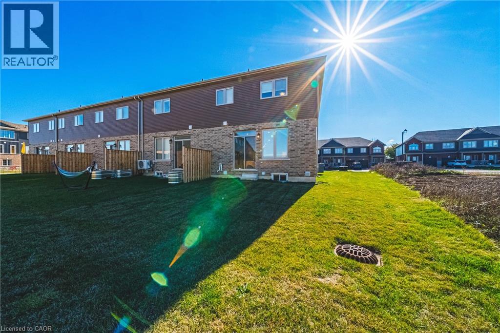 21 Zoe Lane, Binbrook, Ontario  L0R 1C0 - Photo 39 - 40784260