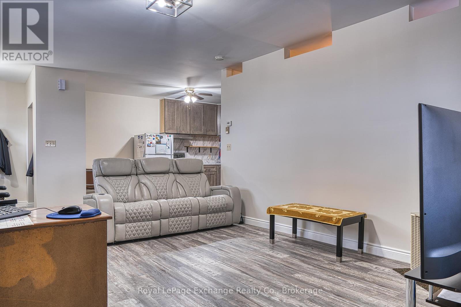 77 Montreal Street, Goderich, Ontario  N7A 2G5 - Photo 18 - X12496154