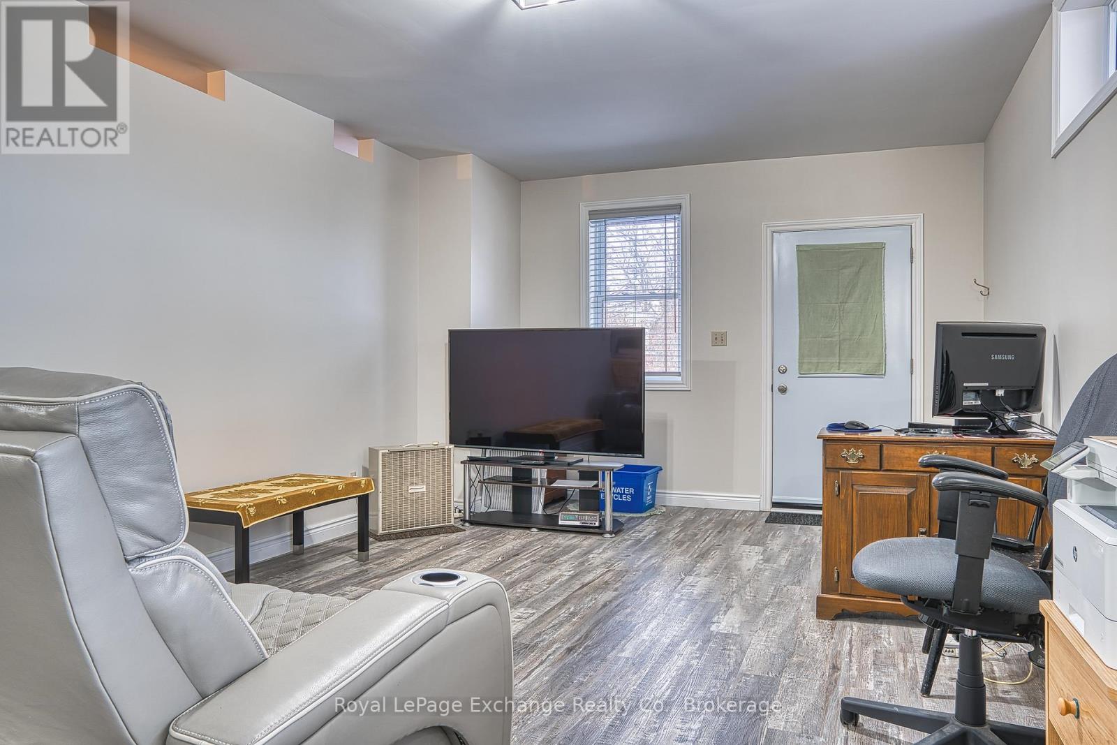 77 Montreal Street, Goderich, Ontario  N7A 2G5 - Photo 19 - X12496154