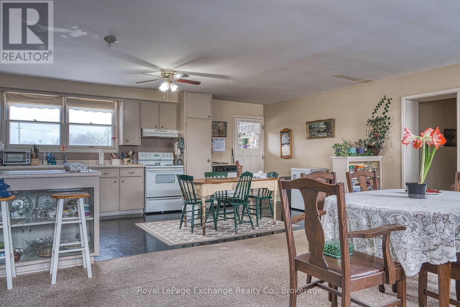 77 Montreal Street, Goderich, Ontario  N7A 2G5 - Photo 39 - X12496154