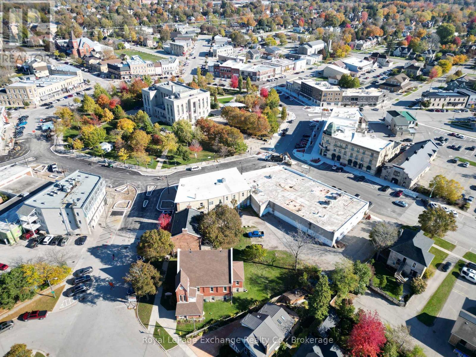 77 Montreal Street, Goderich, Ontario  N7A 2G5 - Photo 8 - X12496154