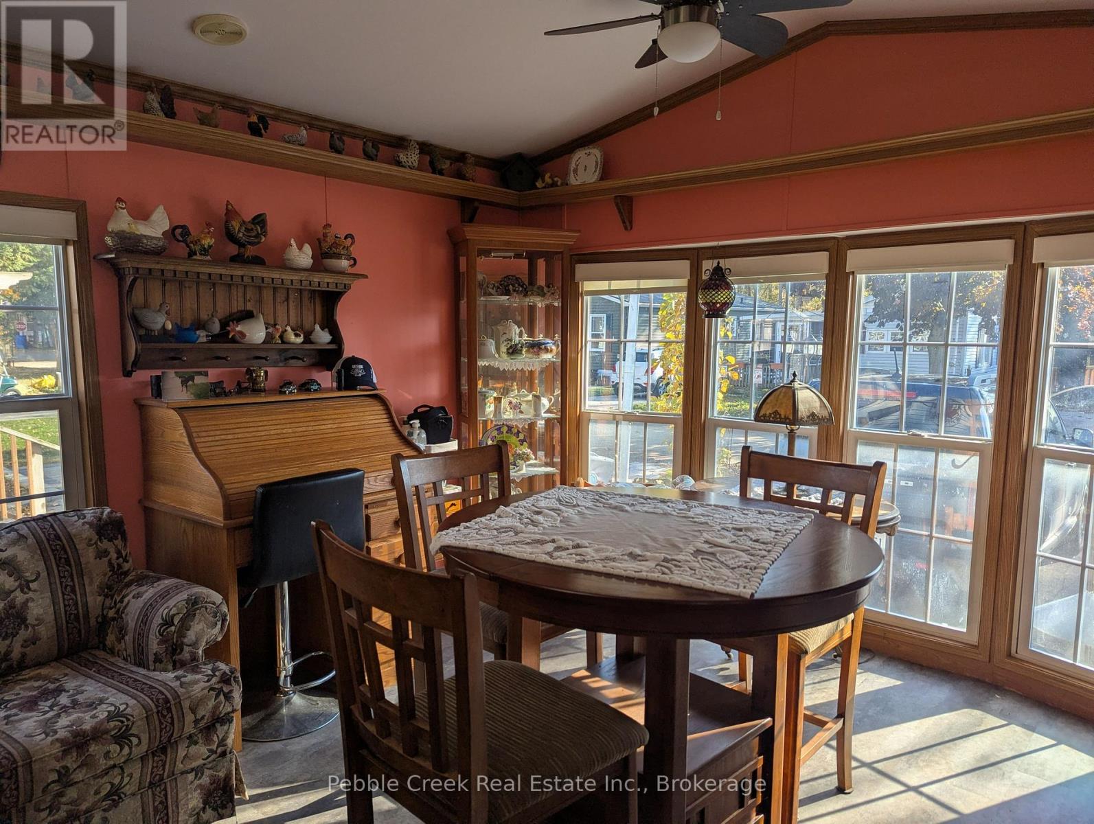 E8 - 77794 Orchard Line, Central Huron, Ontario  N0M 1G0 - Photo 2 - X12501130