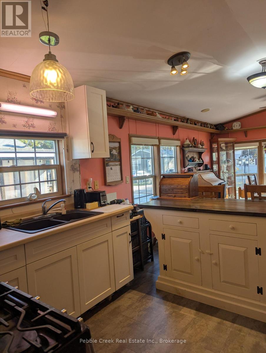 E8 - 77794 Orchard Line, Central Huron, Ontario  N0M 1G0 - Photo 5 - X12501130