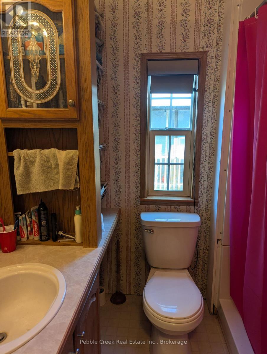 E8 - 77794 Orchard Line, Central Huron, Ontario  N0M 1G0 - Photo 7 - X12501130