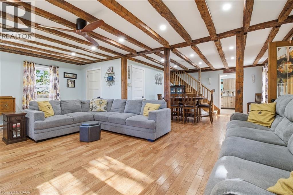 9043 Ridge Road, Niagara Falls, Ontario  L3B 5N7 - Photo 12 - 40784996