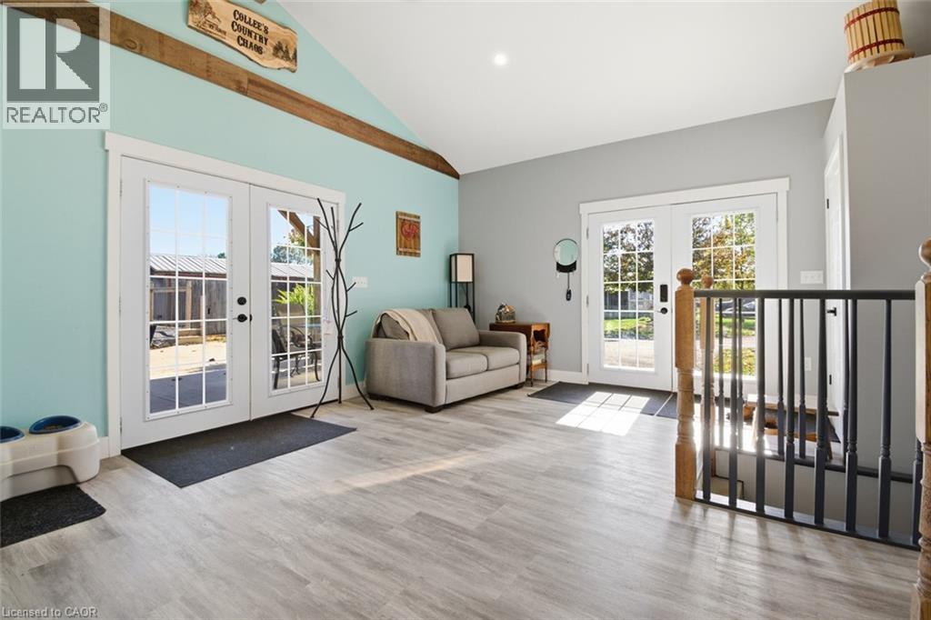 9043 Ridge Road, Niagara Falls, Ontario  L3B 5N7 - Photo 19 - 40784996