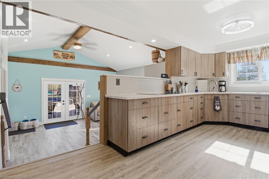 9043 Ridge Road, Niagara Falls, Ontario  L3B 5N7 - Photo 23 - 40784996